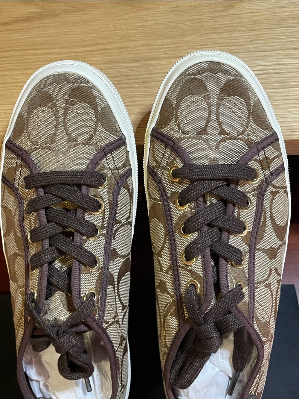 Authentic Coach New York A3851 “ Kalyn “ Sz 9B /Classic Canvas low- top Sneaker - Picture 8 of 16